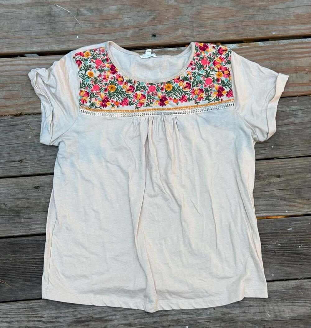 One World Embroidered Floral Top Size L